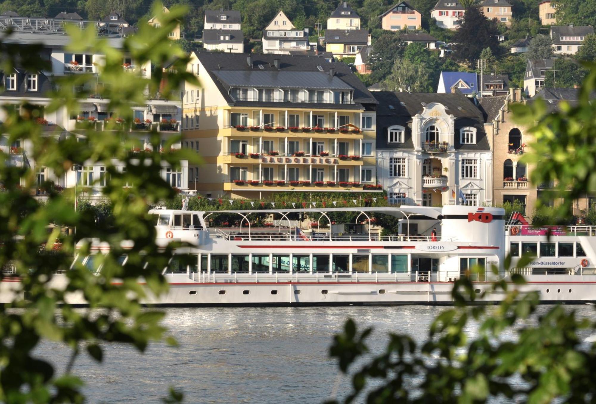Baudobriga Rheinhotel บอพพาร์ด ภายนอก รูปภาพ