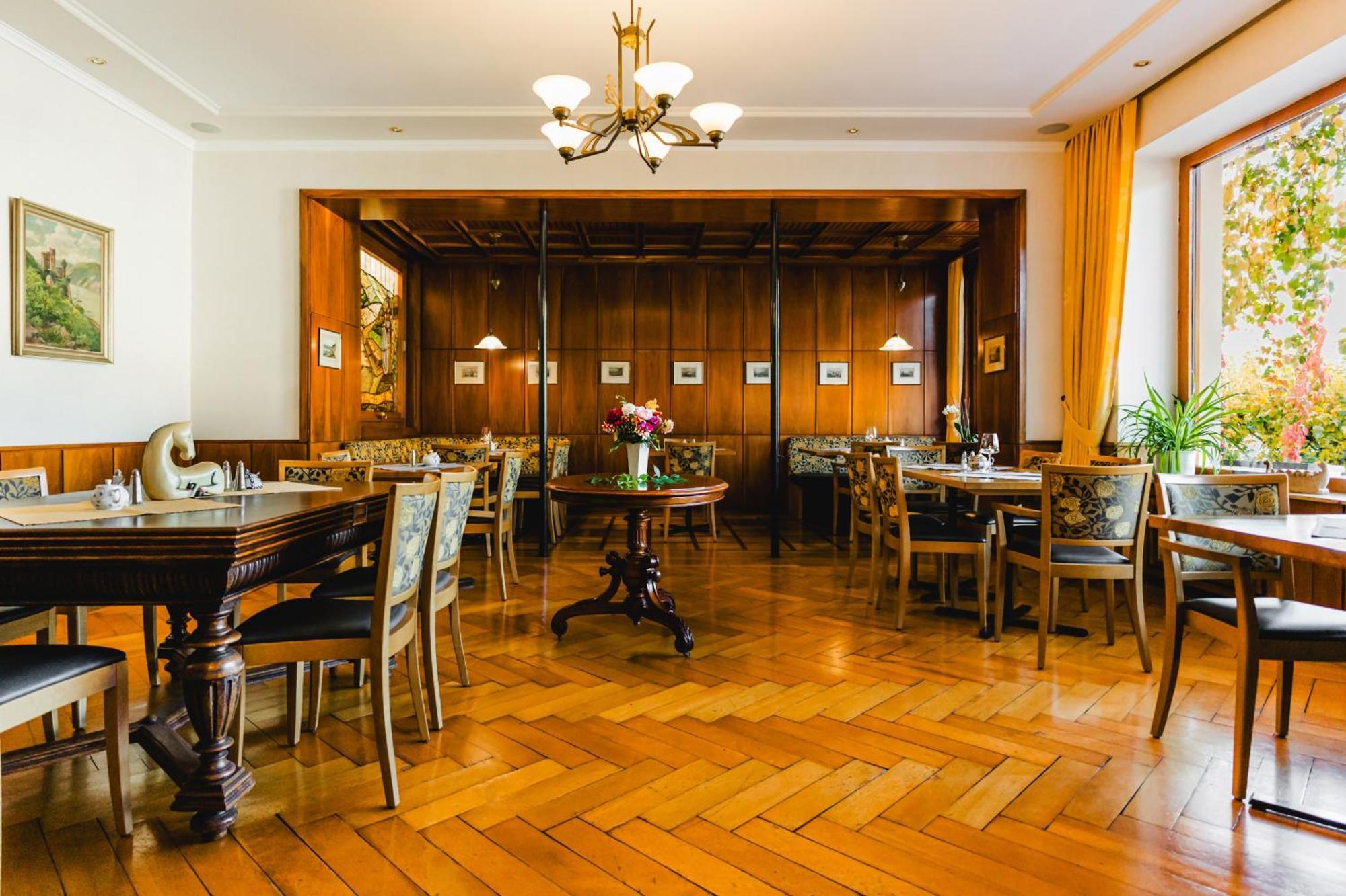 Baudobriga Rheinhotel บอพพาร์ด ภายนอก รูปภาพ